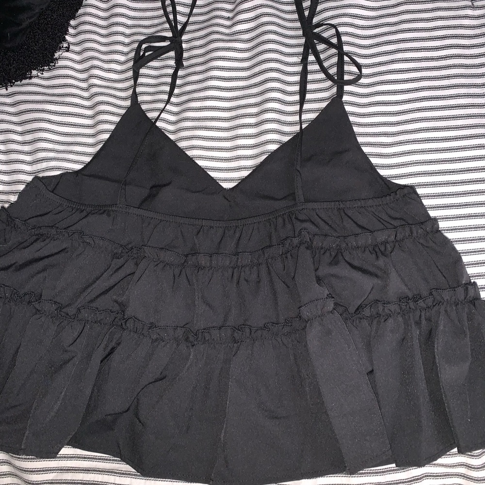 Black Ruffled top, size small - Picture 2 of 2
